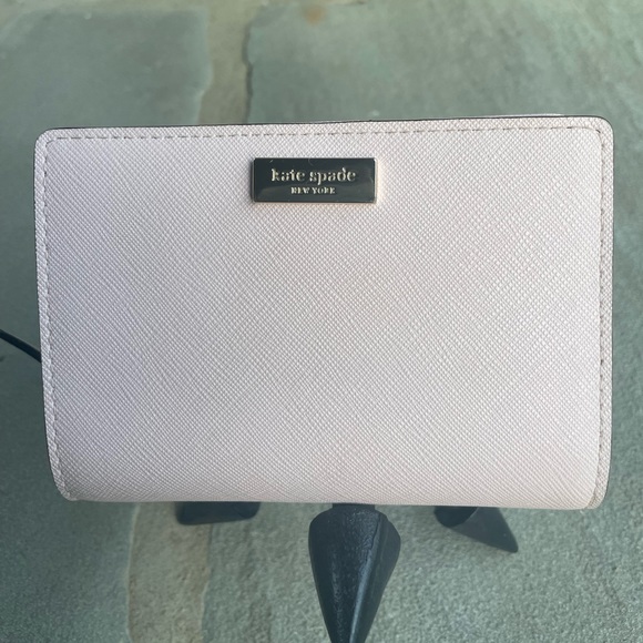 kate spade Bags Euc Kate Spade Light Pink Wallet Poshmark